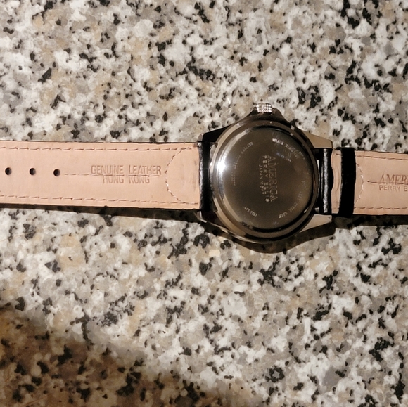 Perry Ellis mens watch leather band nwt free shipping - Picture 4 of 5